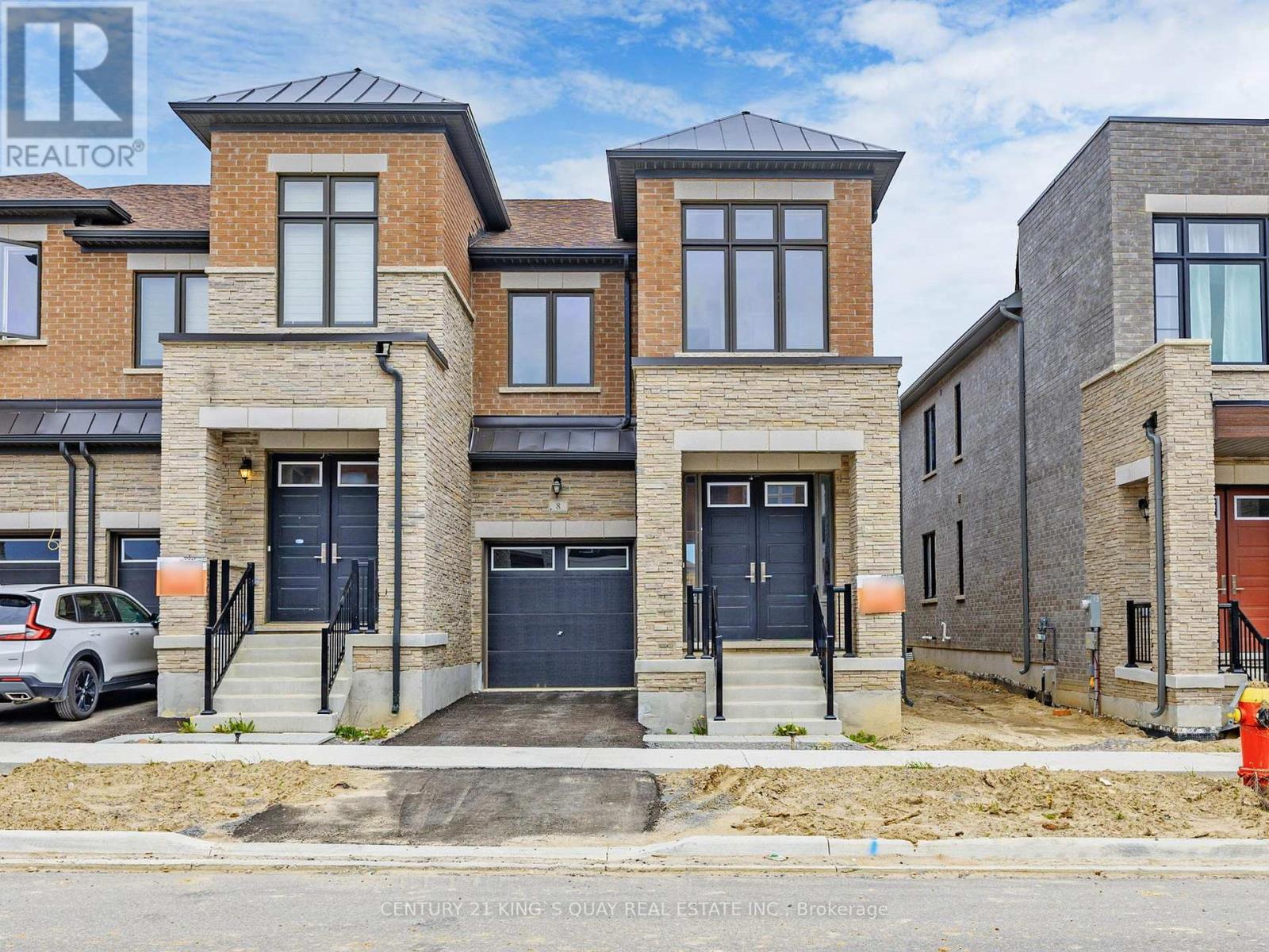 8 SCHMELTZER CRESCENT, richmond hill, Ontario