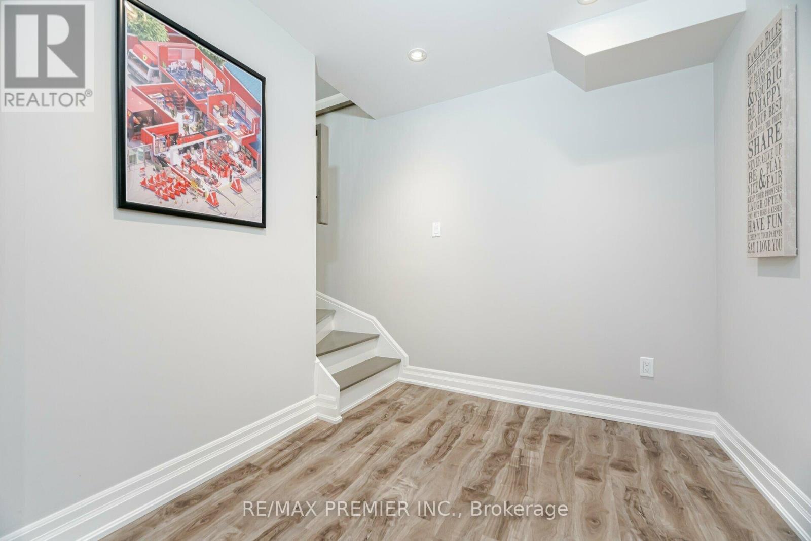 111 Regency View Heights, Vaughan, Ontario  L6A 3T7 - Photo 24 - N9351596